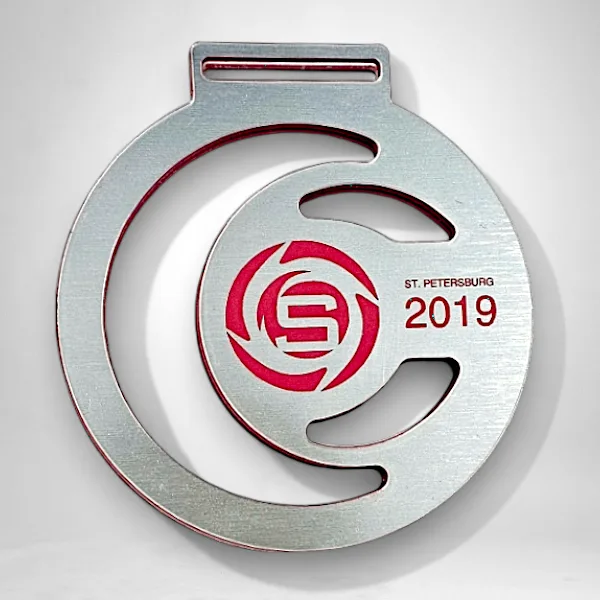 Медаль из металлизированного пластика с лазерной гравировкой