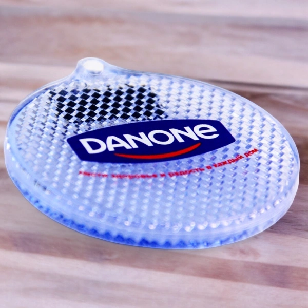 Нанесение логотипа на светоотражатели для Danone