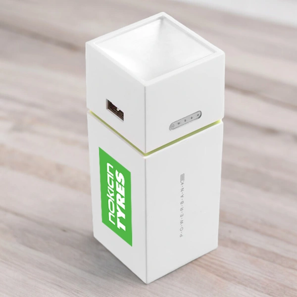 УФ нанесение логотипа на внешний аккумулятор