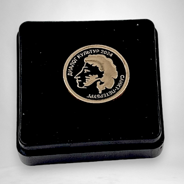 Изготовление металлических значков Диалог культур 2024